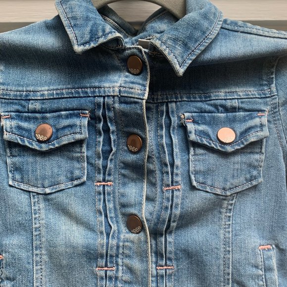 🇨🇦🍁💥HPx@2💥 Gap 1969 Distressed Cropped Girls Jean Jacket Sz M🇨🇦🍁 - Picture 2 of 5